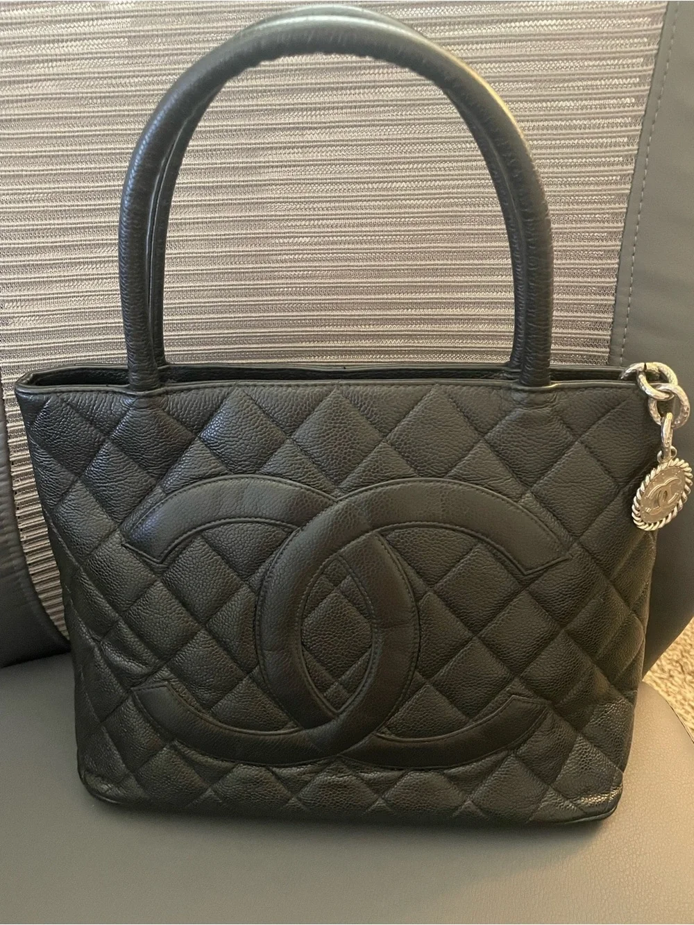 CHANEL Black Quilted Leather Tote with Large CC Motif and Charm